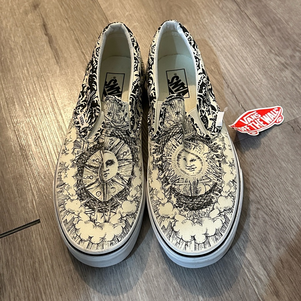 NWT Vans Ouroboros Slip On Sneakers Limited Edition